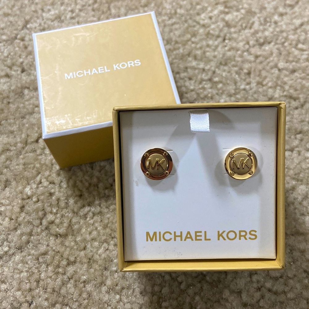 NEW Michael Kors gold stud logo circle earrings sorority rush bougie